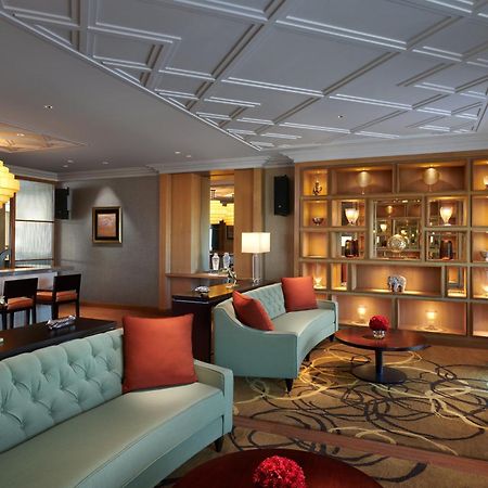 The Leela Gandhinagar Hotel Екстериор снимка